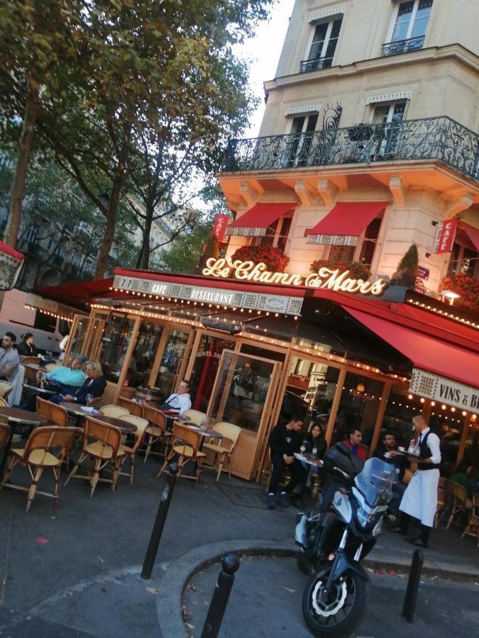 Charming Studio In Paris Near The Eiffel Tower Exterior photo